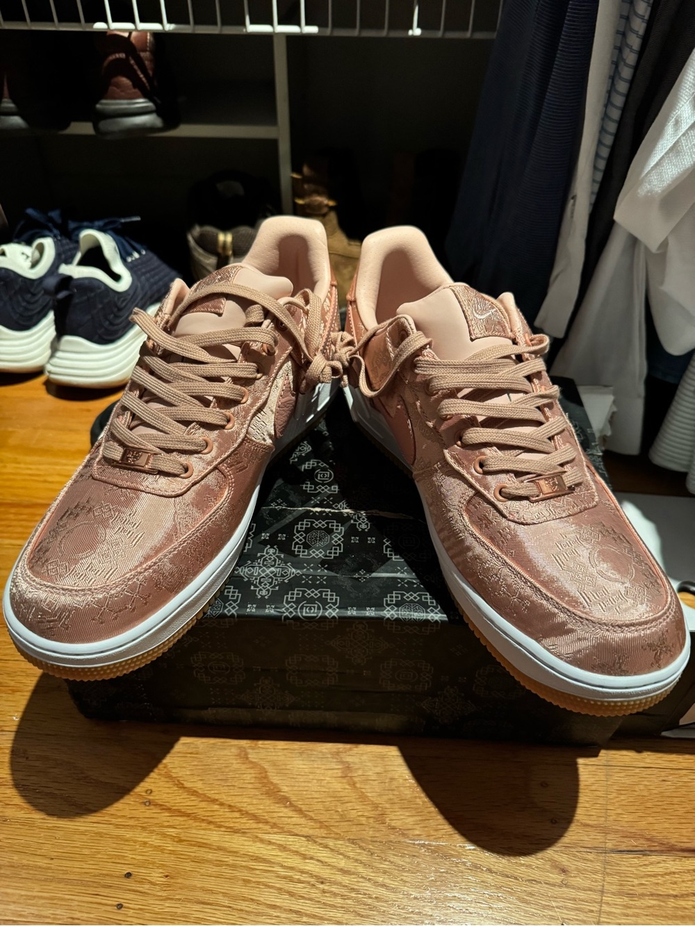 Nike Air Force ones  Low-Top Sneakers in Dusty Rose